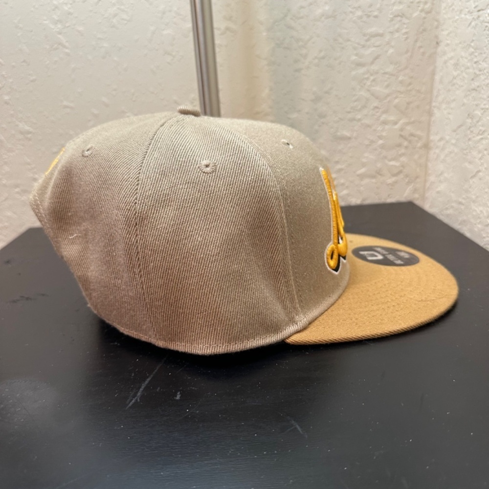 New With Tags Unisex Ultra Game Los Angeles Lakers Snapback Hat - Picture 4 of 9